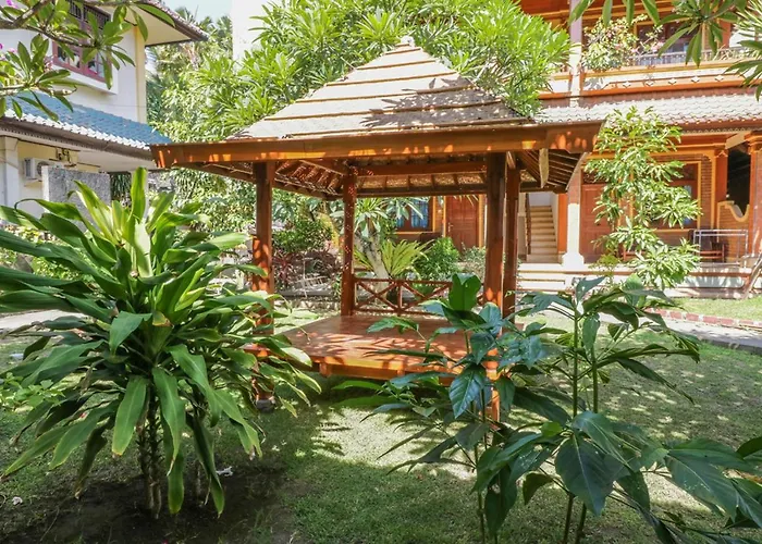 Oyo1741科马拉银达小屋